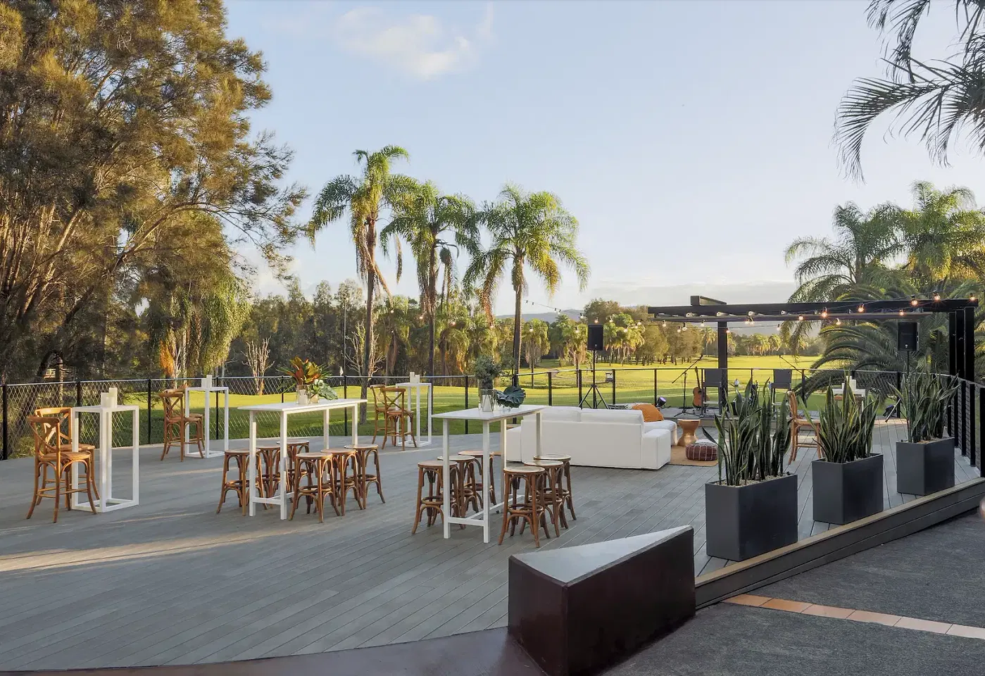 The Deck, Mercure Gold Coast1