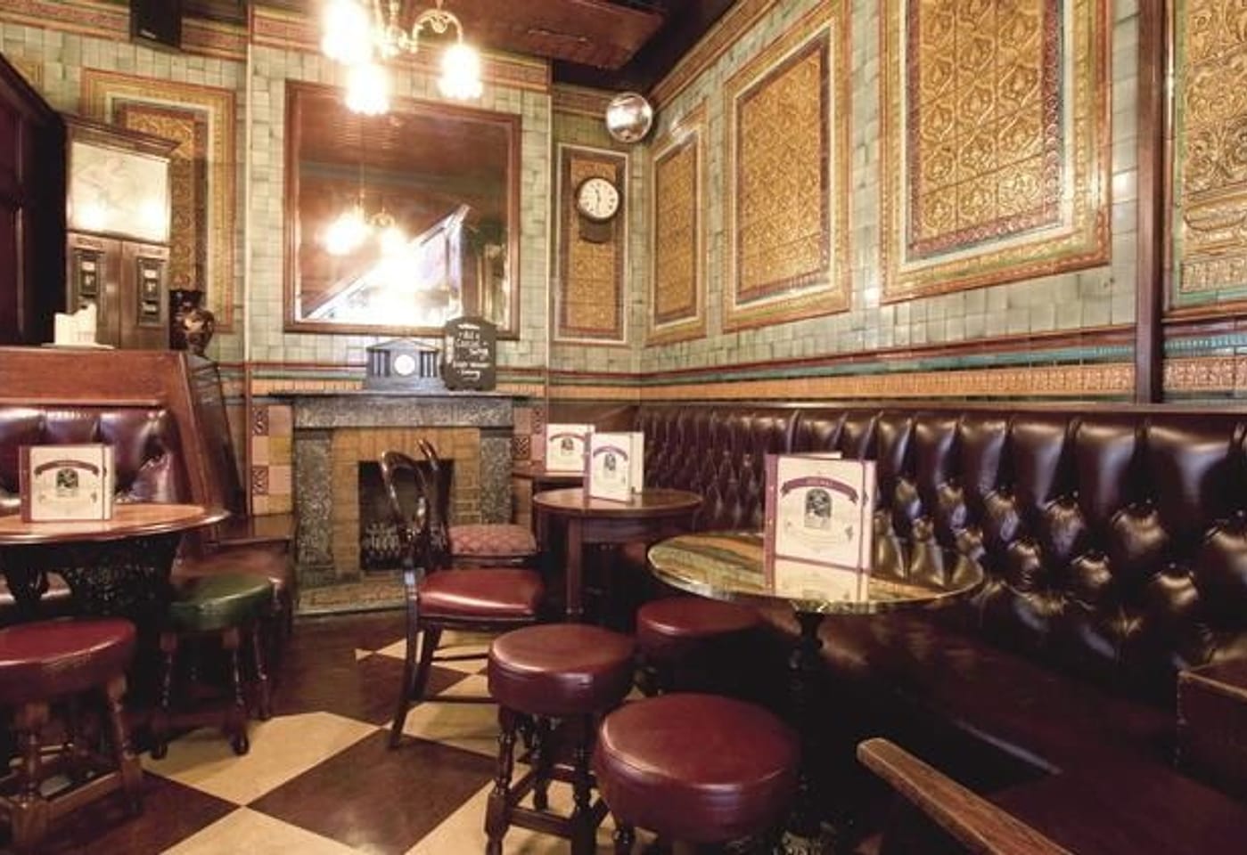 The West End pub that inspired Orwell (well, one of them): The Dog and Duck1