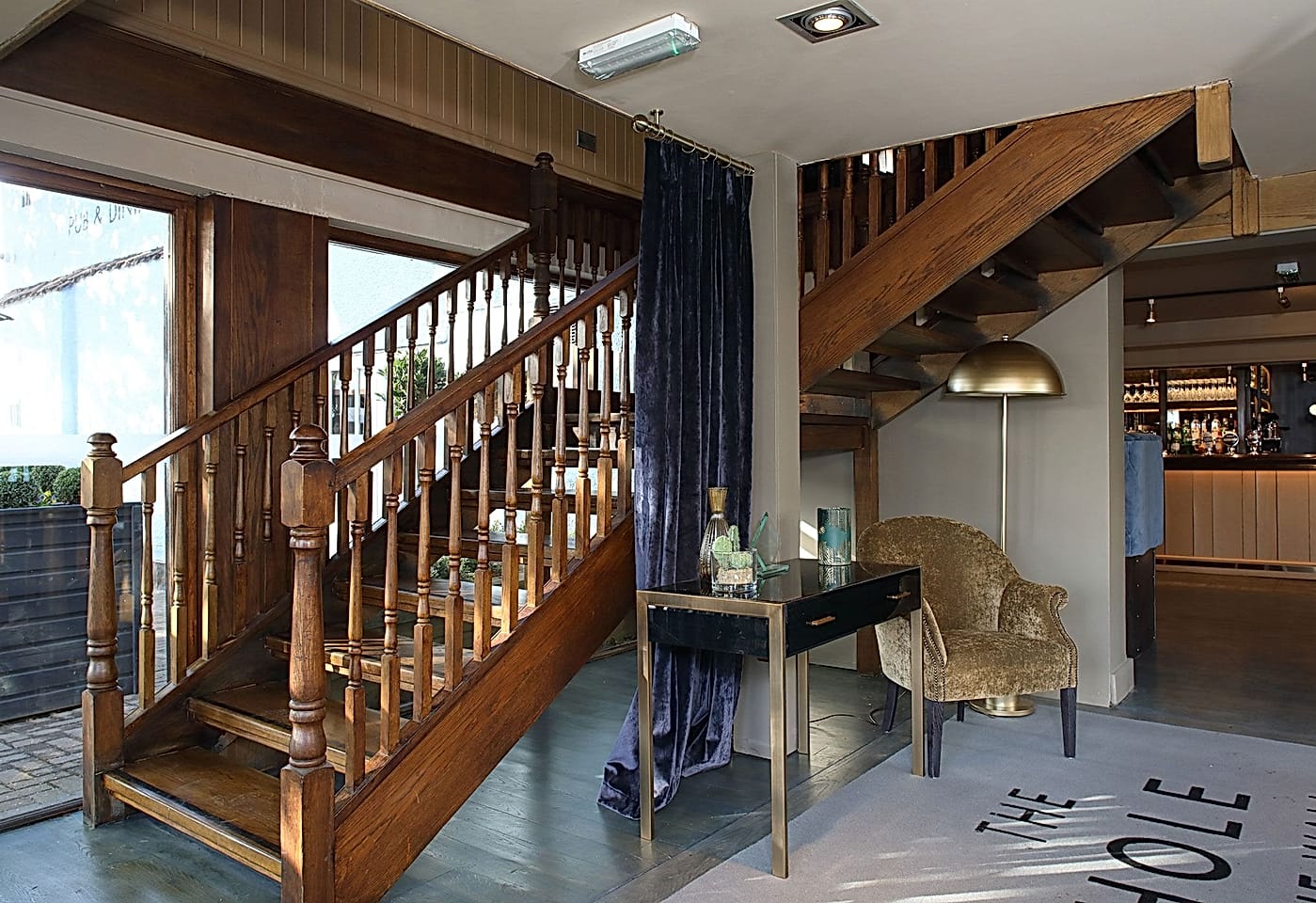 The Hole in The Wall bristol outdoors bar