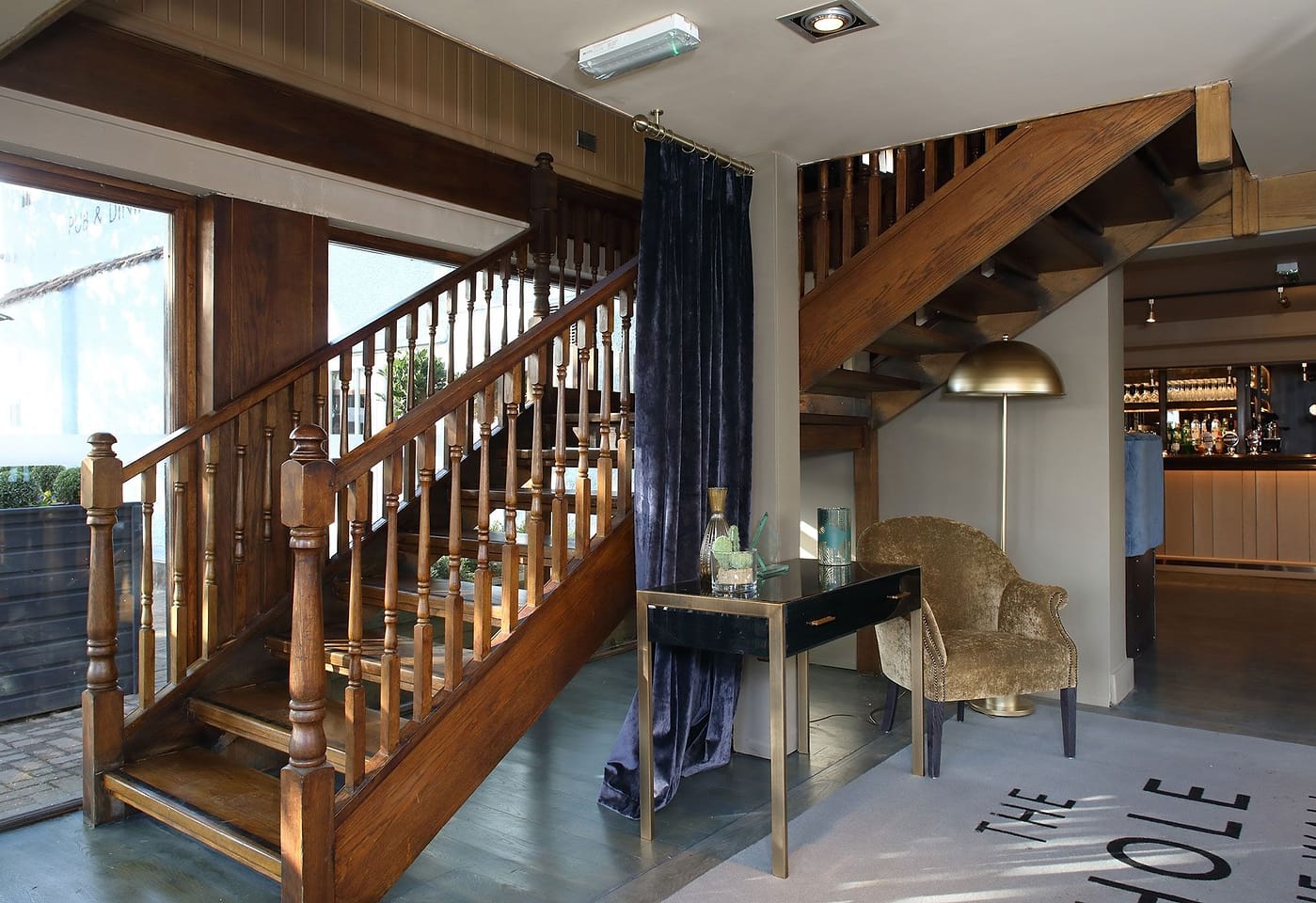 The Hole in The Wall bristol outdoors bar