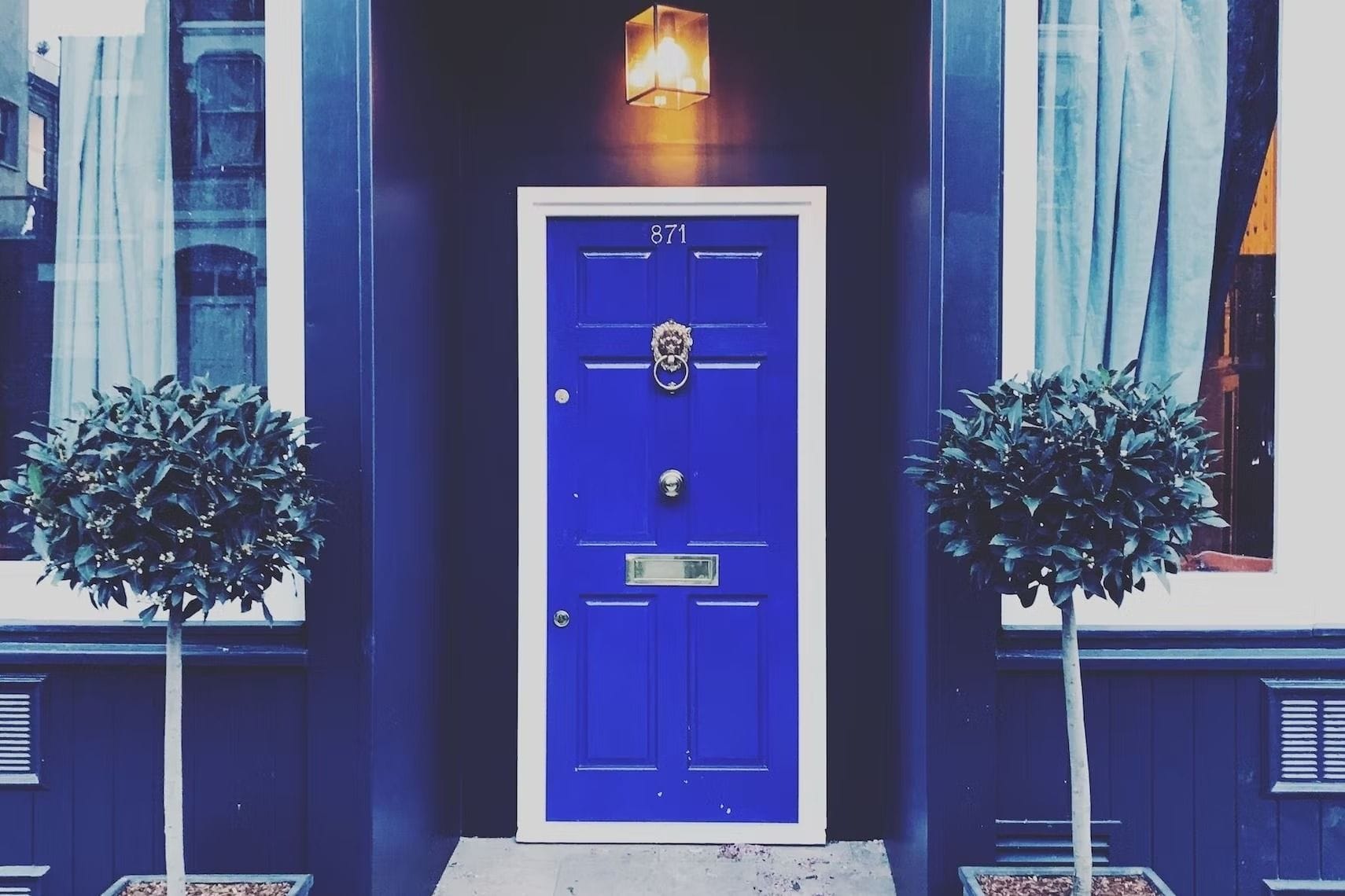 The Little Blue Door Fulham Cocktail bars 