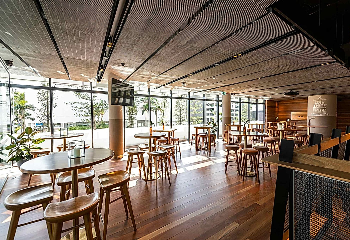 The Lucky Squire | THE BREWERS DECK Exclusive Hire | Venue Hire Gold Coast | 3