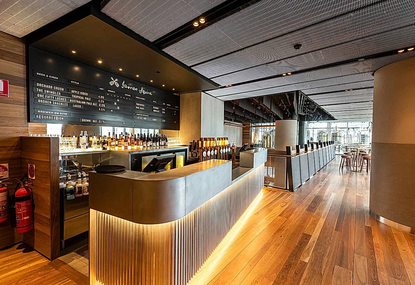 The Lucky Squire | THE BREWERS DECK Exclusive Hire | Venue Hire Gold Coast | 2