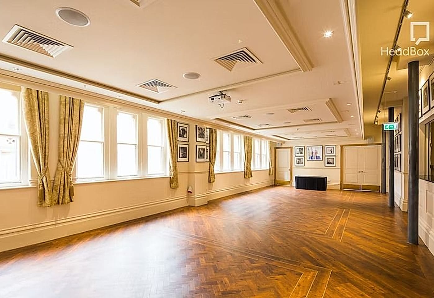 The Memorial Hall, The Albert Square Chop House Manchester Halls