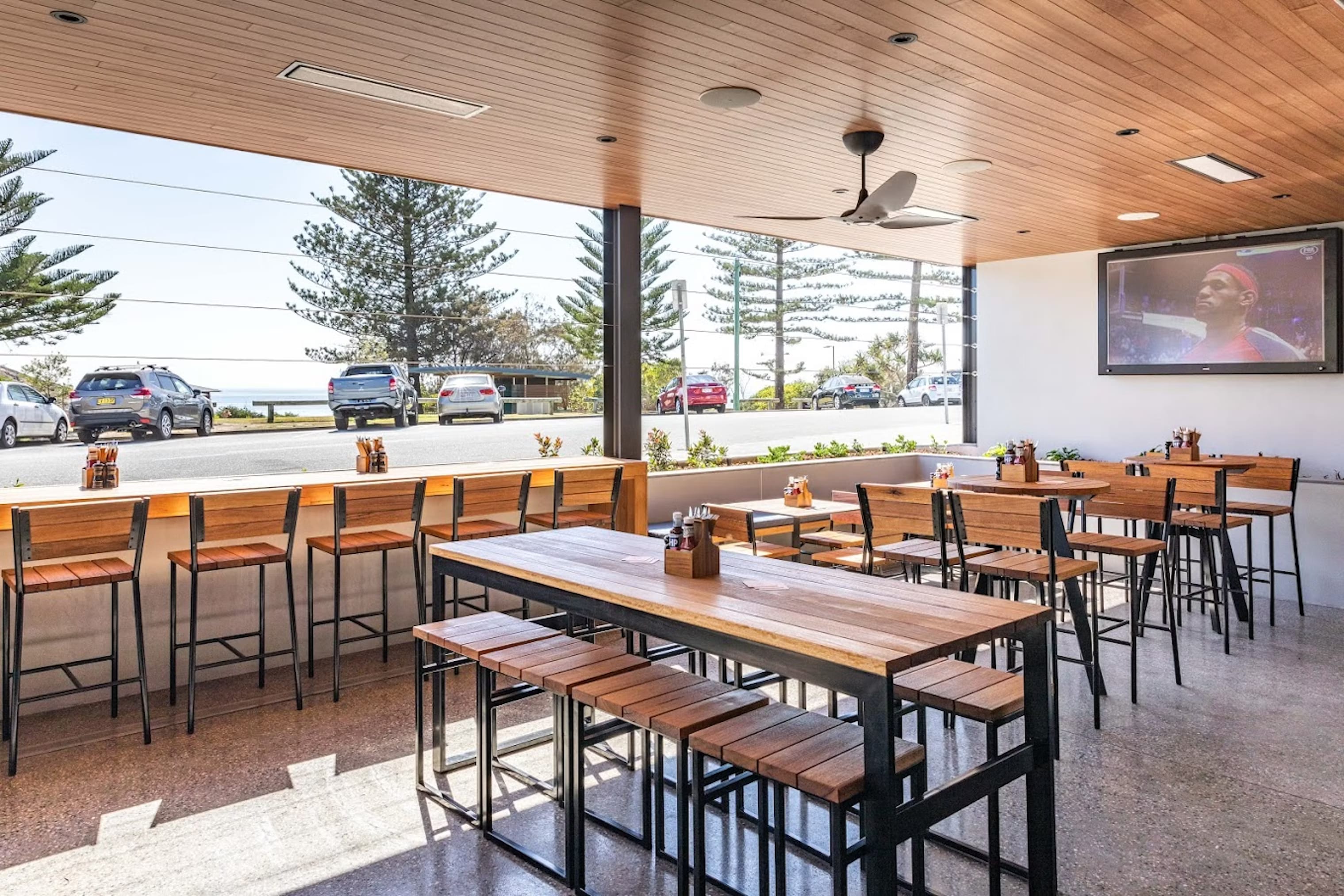 The Miami | View of Outdoor Seating and Ocean | Venue Hire Gold Coast | 1