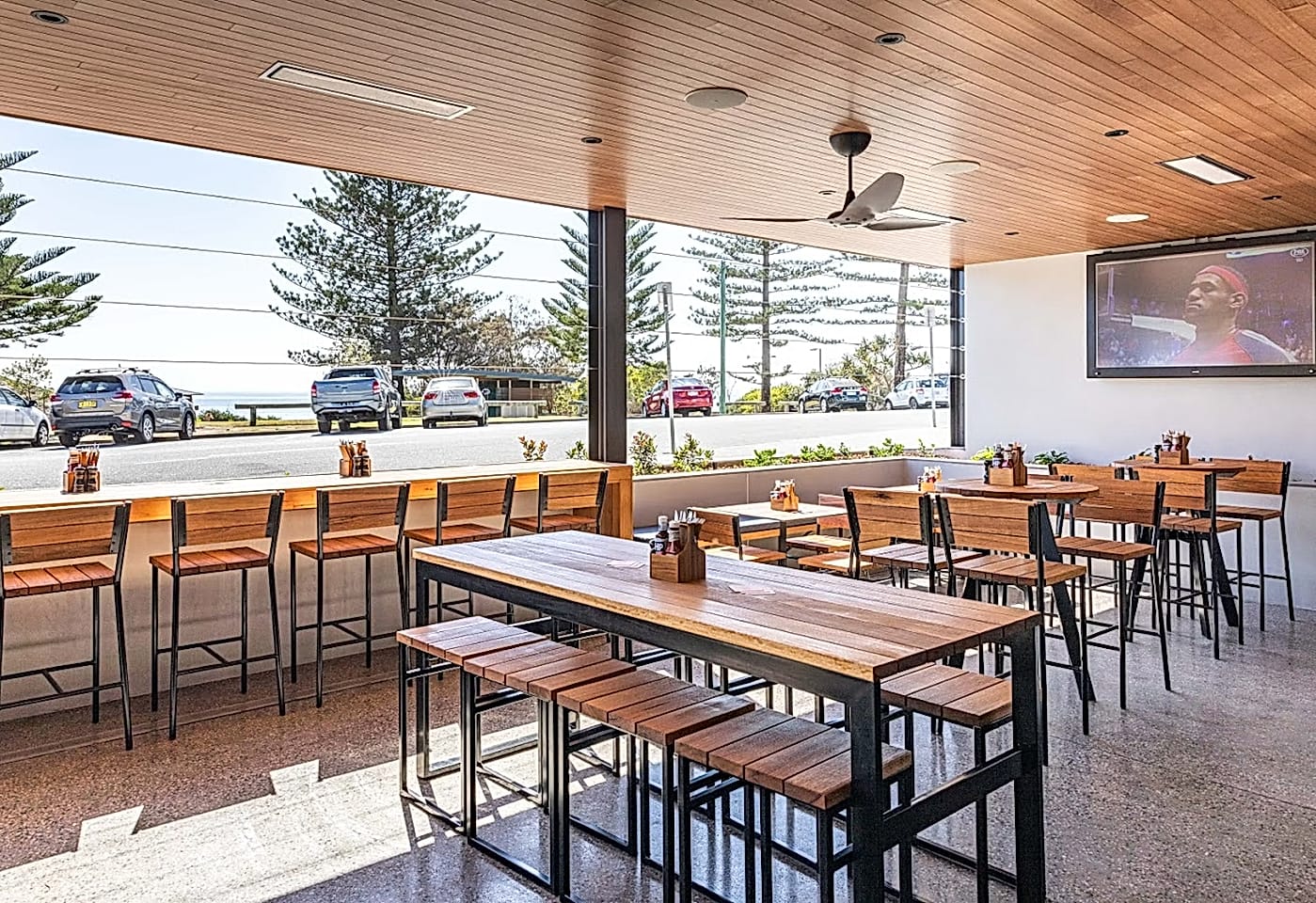The Miami | View of Outdoor Seating and Ocean | Venue Hire Gold Coast | 1
