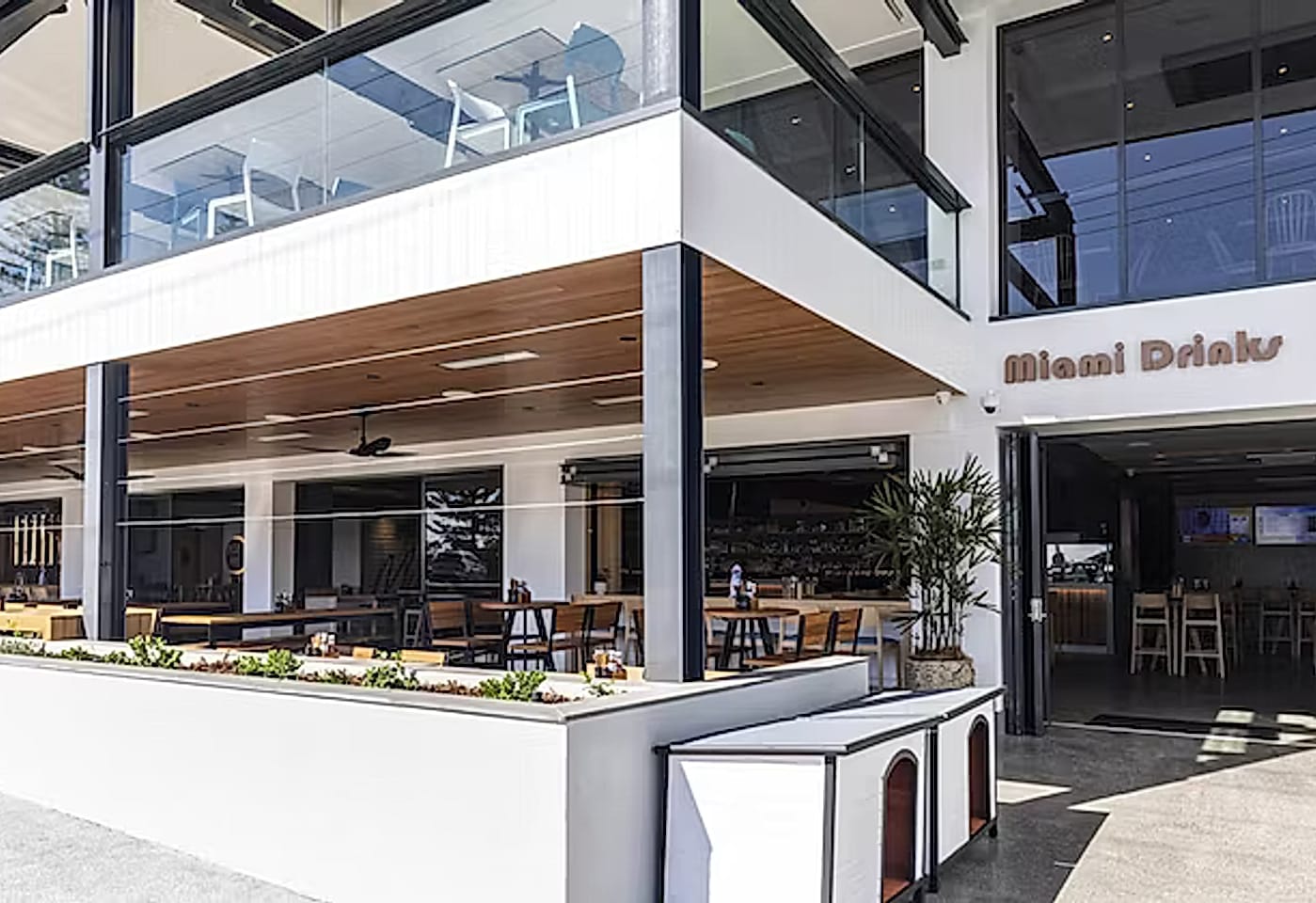The Miami | View of Outside of Venue | Venue Hire Gold Coast | 3