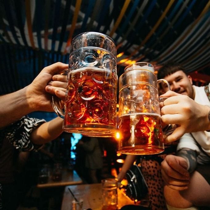 The Old Crown, outdoor bar in Birmingham