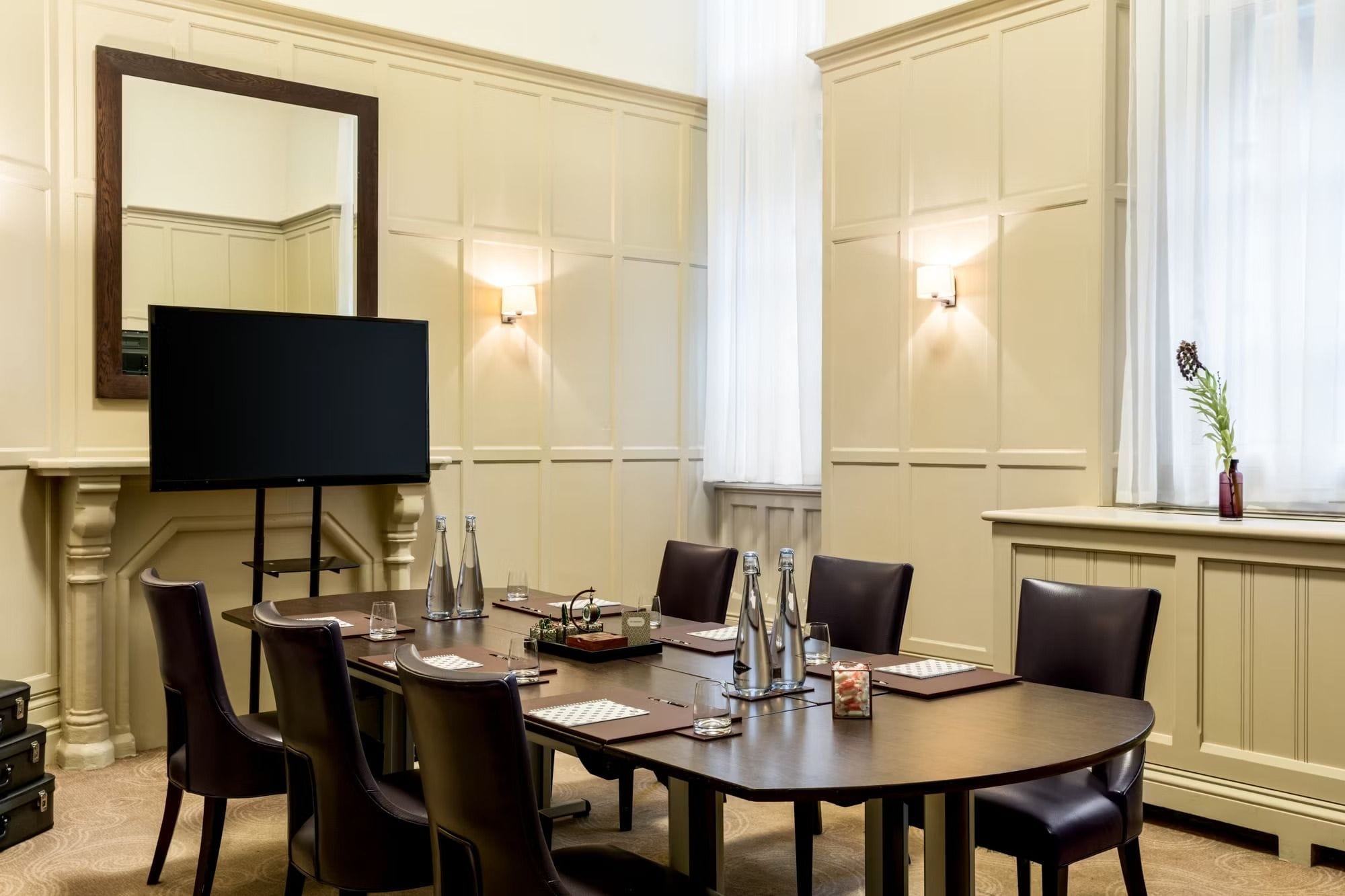A meeting room with Victorian charm: St. Pancras Renaissance Hotel image 2