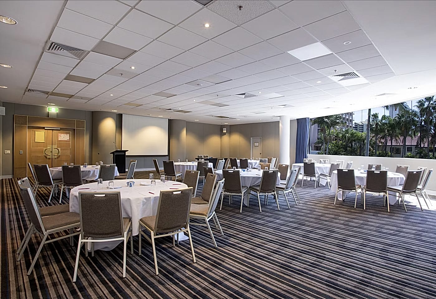 The Phoenix Room, Crowne Plaza Surfers Paradise1