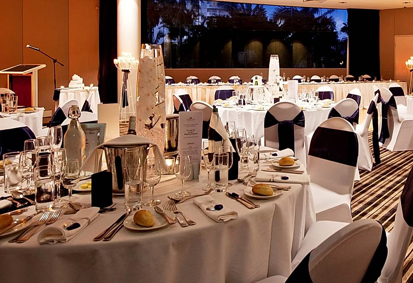 The Phoenix Room, Crowne Plaza Surfers Paradise image 3