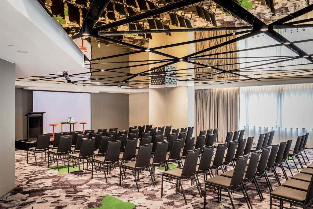 The Pod, Capri by Fraser Brisbane image 2