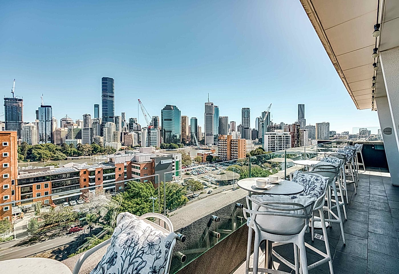 Eagles Nest Brisbane, The Point Brisbane Hotel1