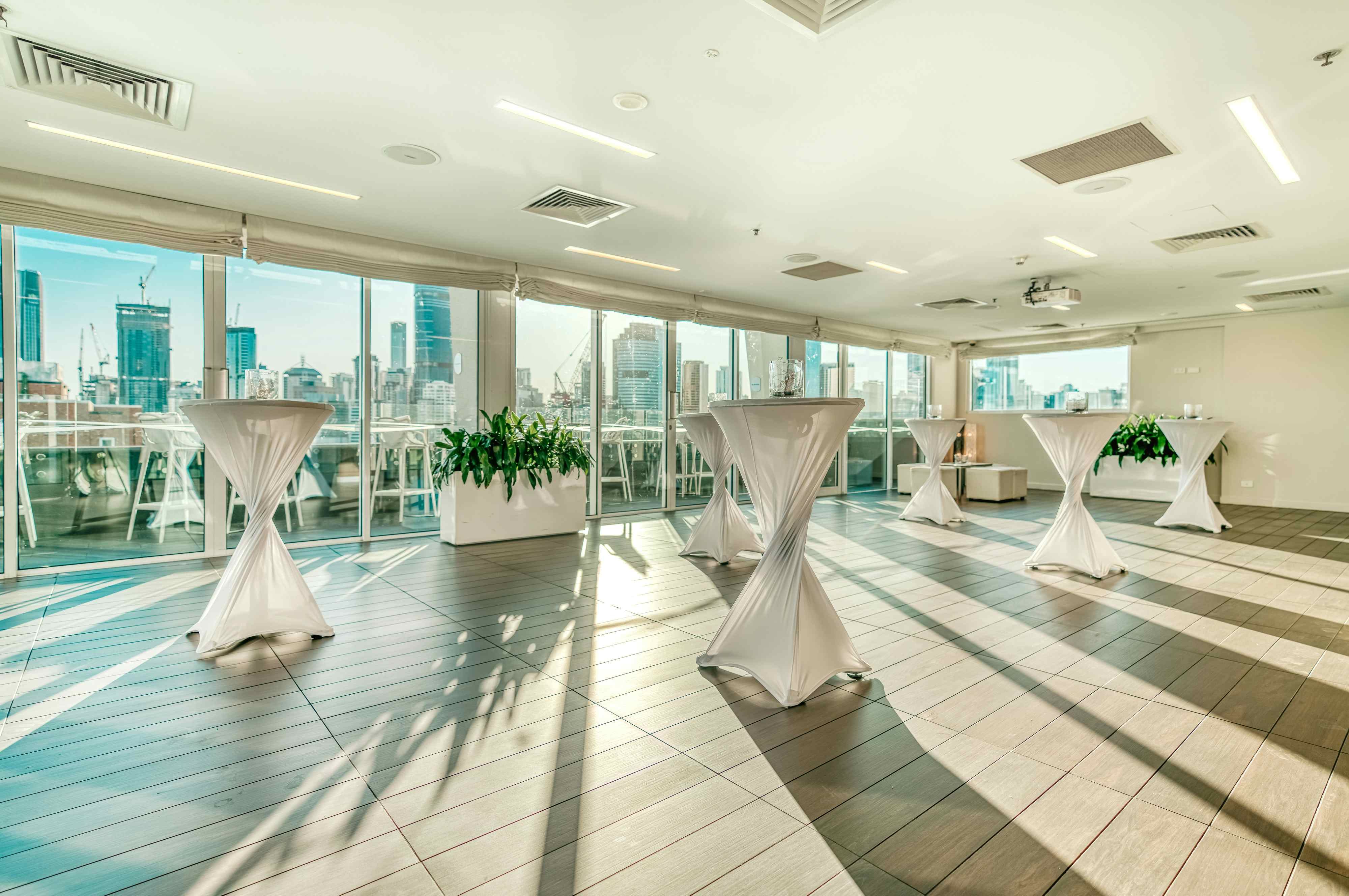 Eagles Nest Brisbane, The Point Brisbane Hotel1