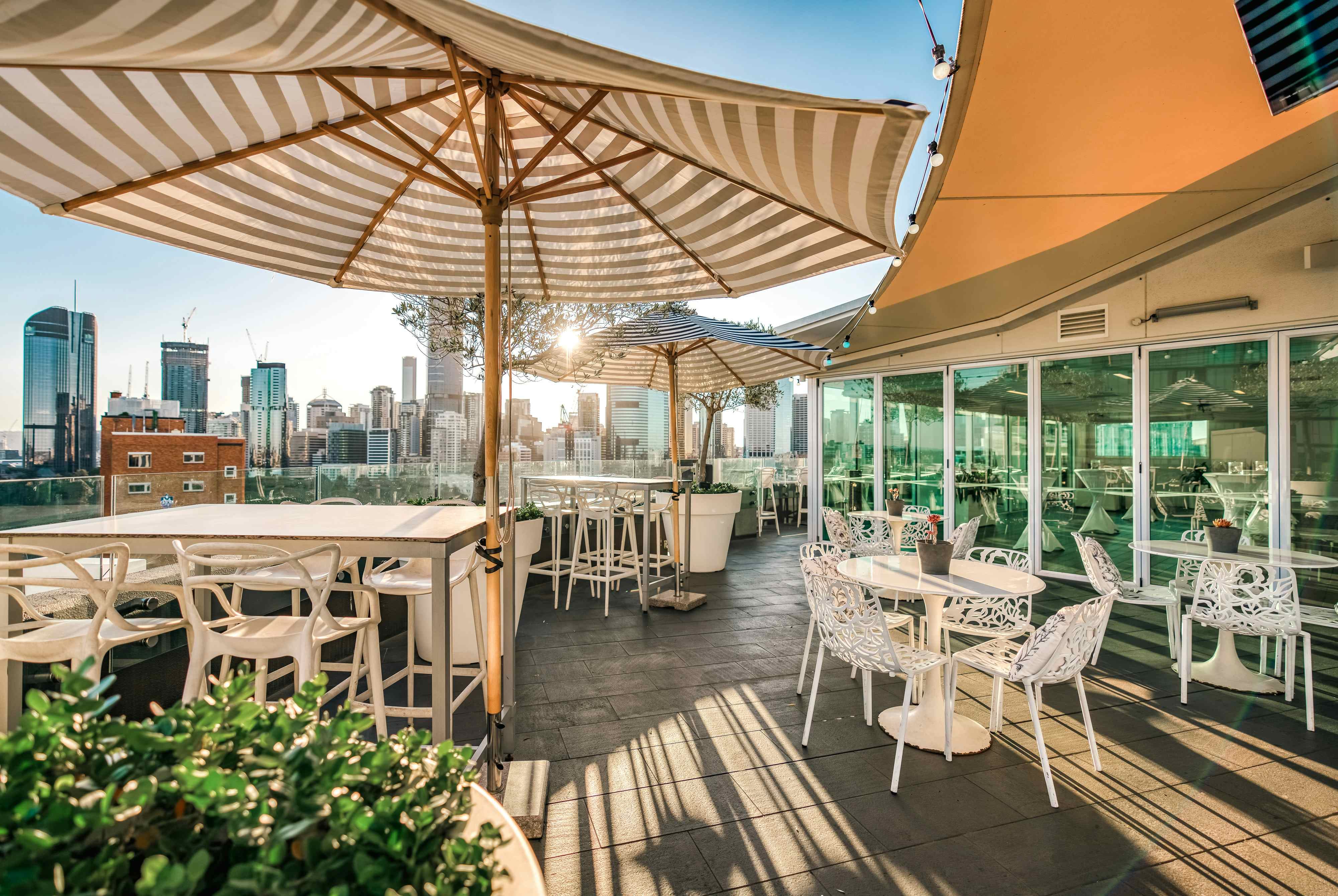 Eagles Nest Brisbane, The Point Brisbane Hotel image 3