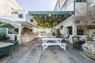 The Prince Consort Hotel | Outdoor Seating | Venue Hire Brisbane | 2