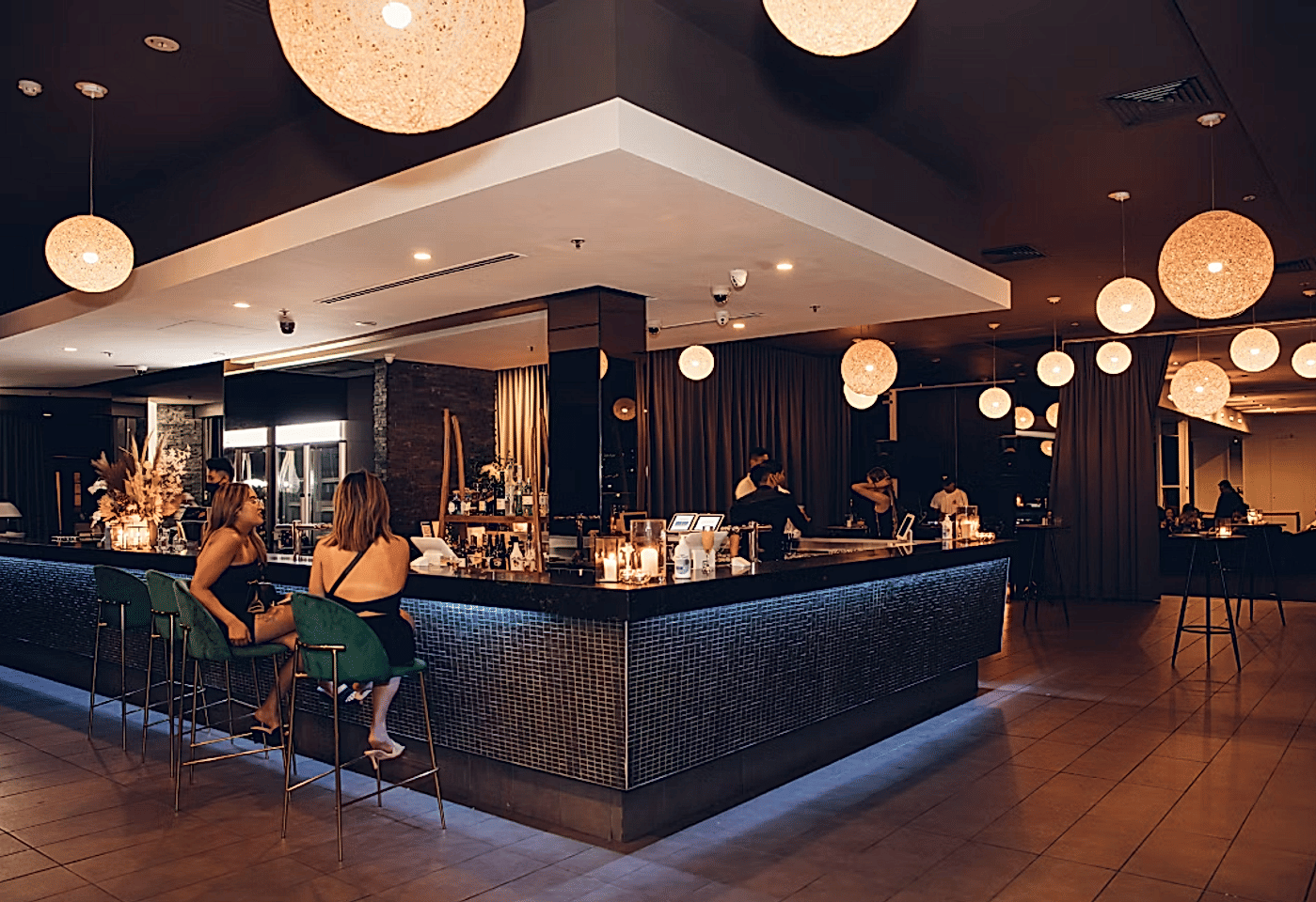 The Promenade Docklands | Waterfront Bar | Venue Hire Melbourne | 1