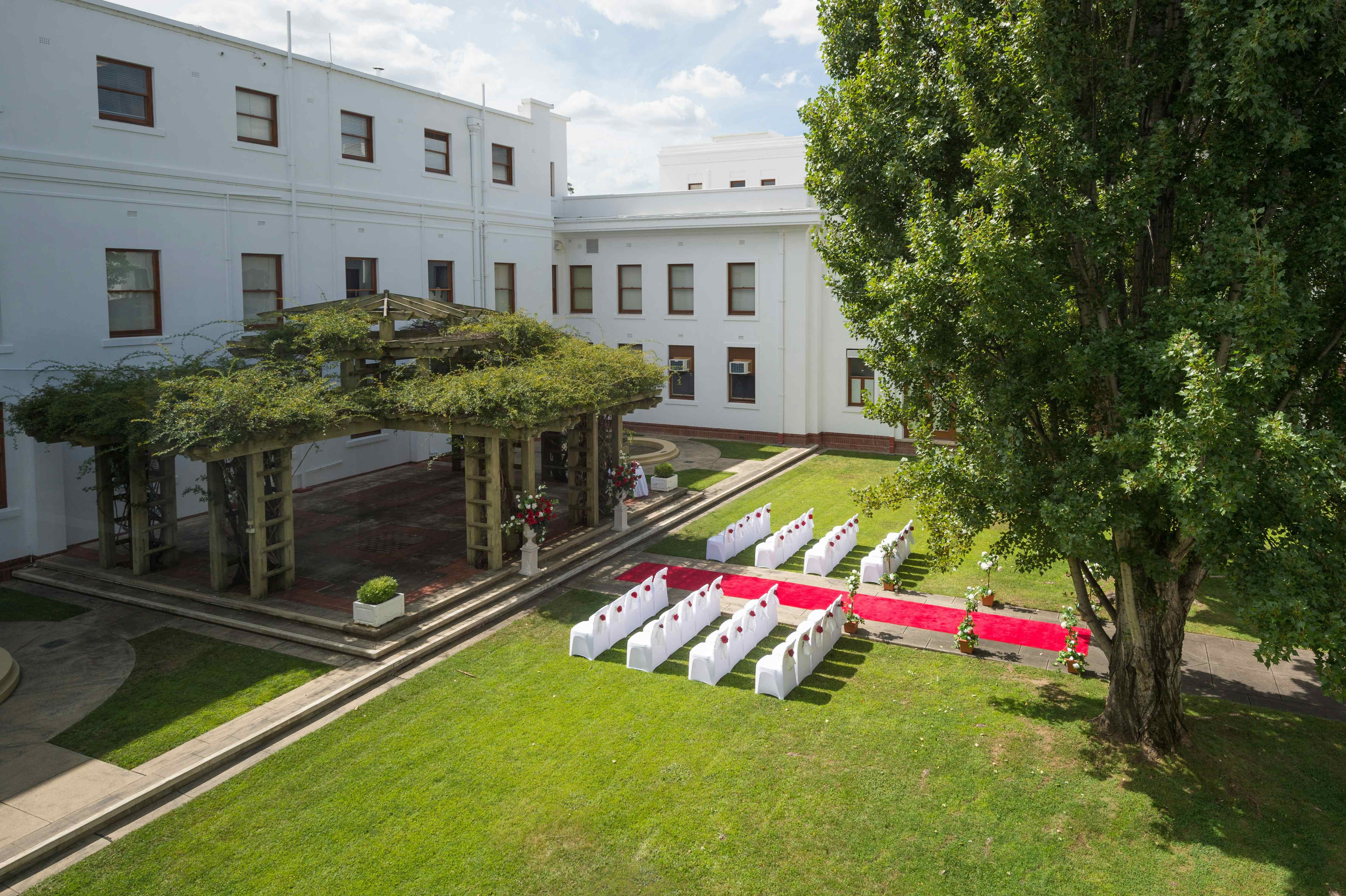 The Senate Courtyard, Old Parliament House  image 2