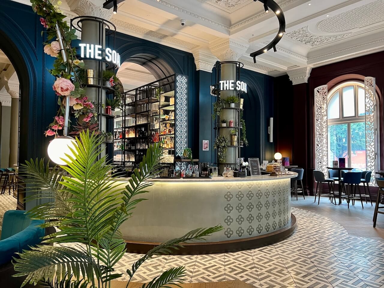 A top Victoria bar to relax in: The Soak1