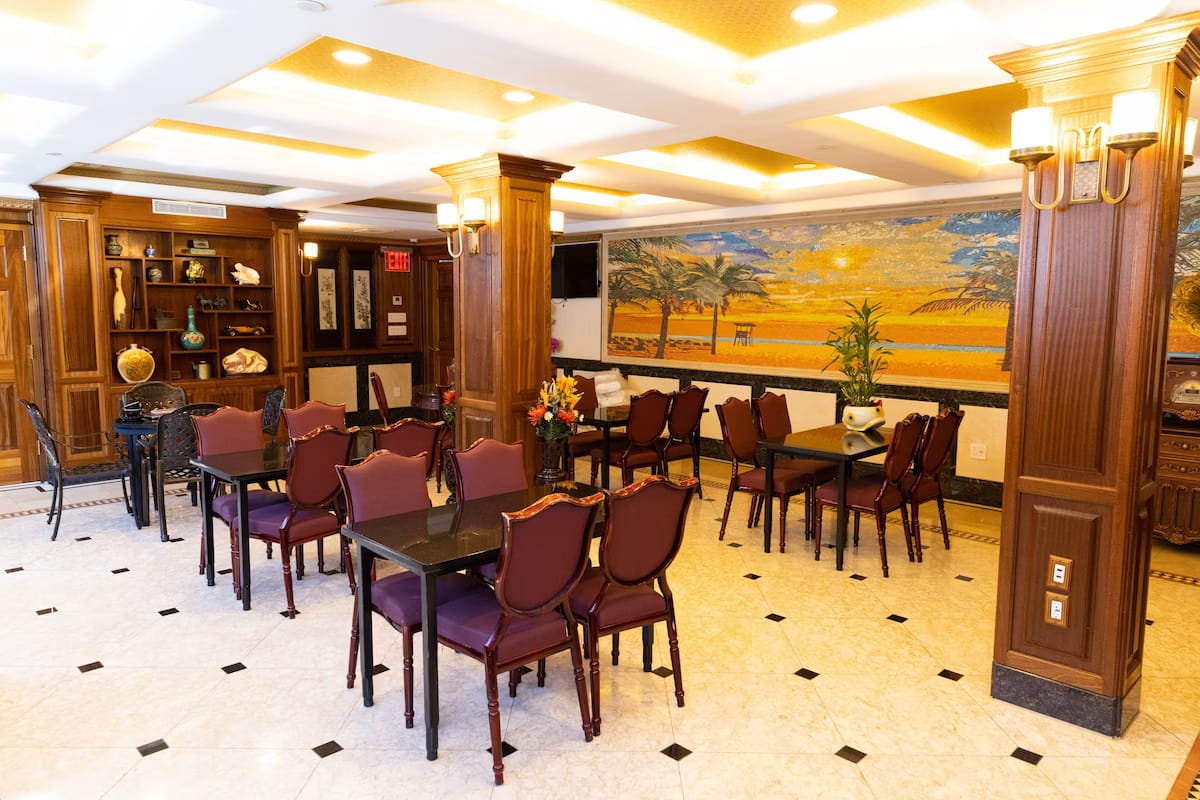 A meeting space in the Allen Hotel, a conference venue on the Lower East Side in NYC.