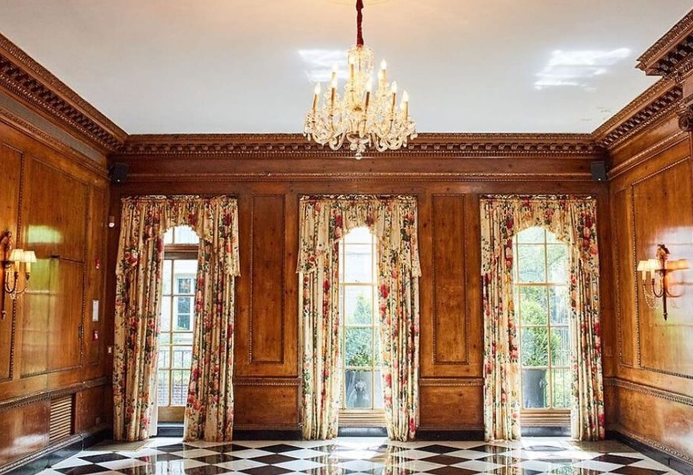 The Upper East Side venue that gives you plenty to choose from: The Astor House image 2