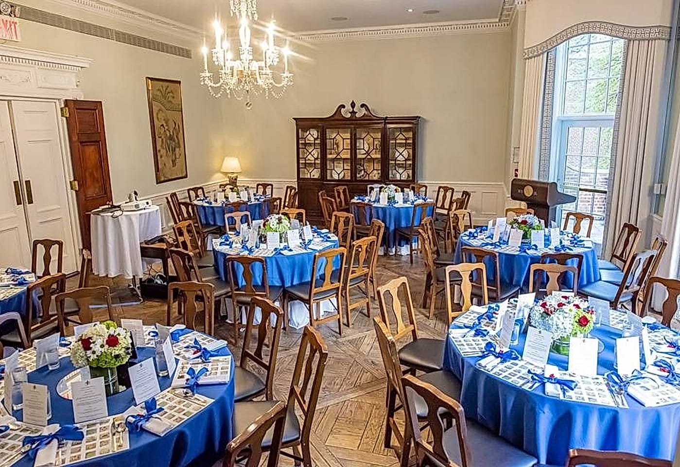 The Upper East Side venue that gives you plenty to choose from: The Astor House 1