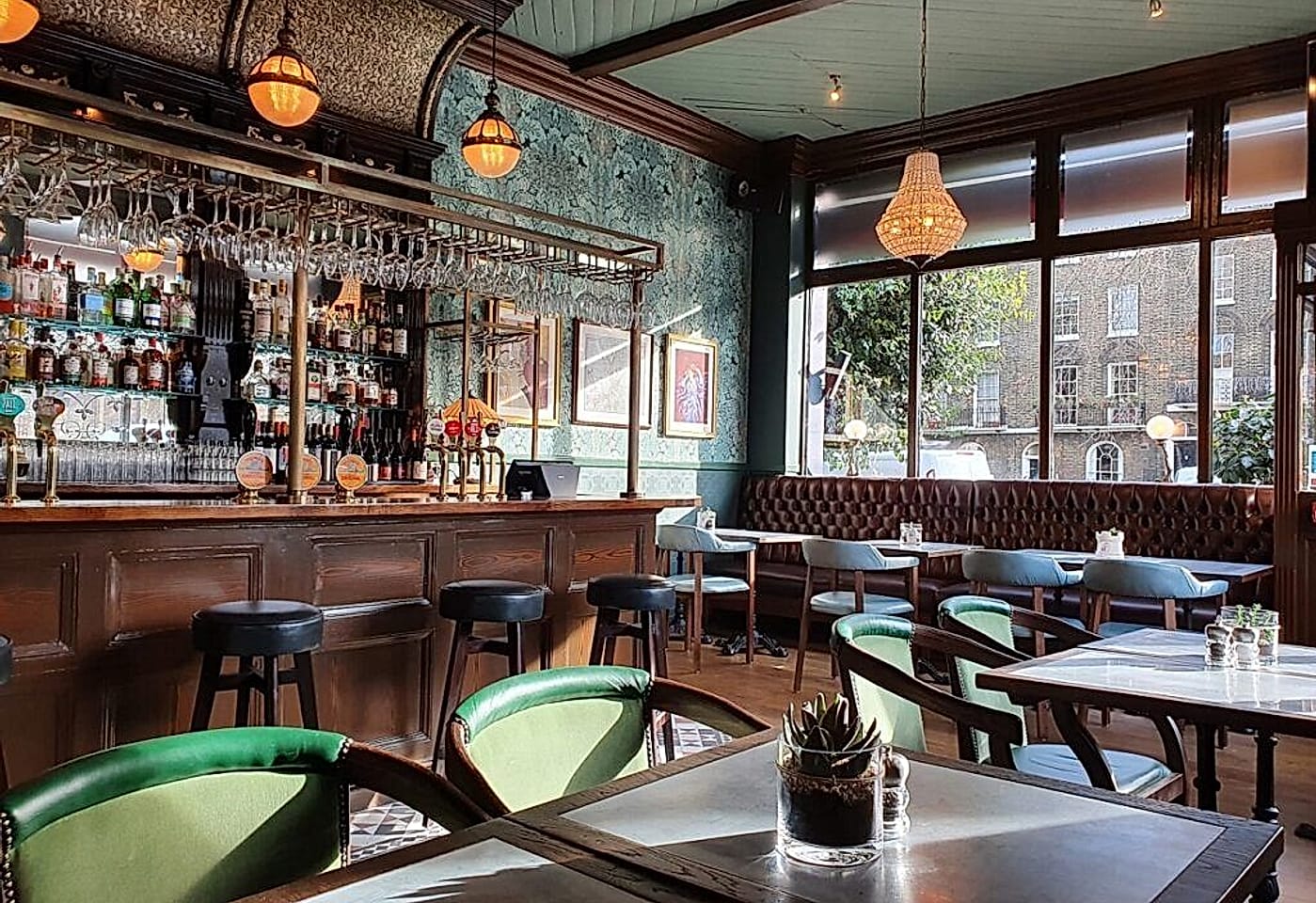 The castle Angel pub