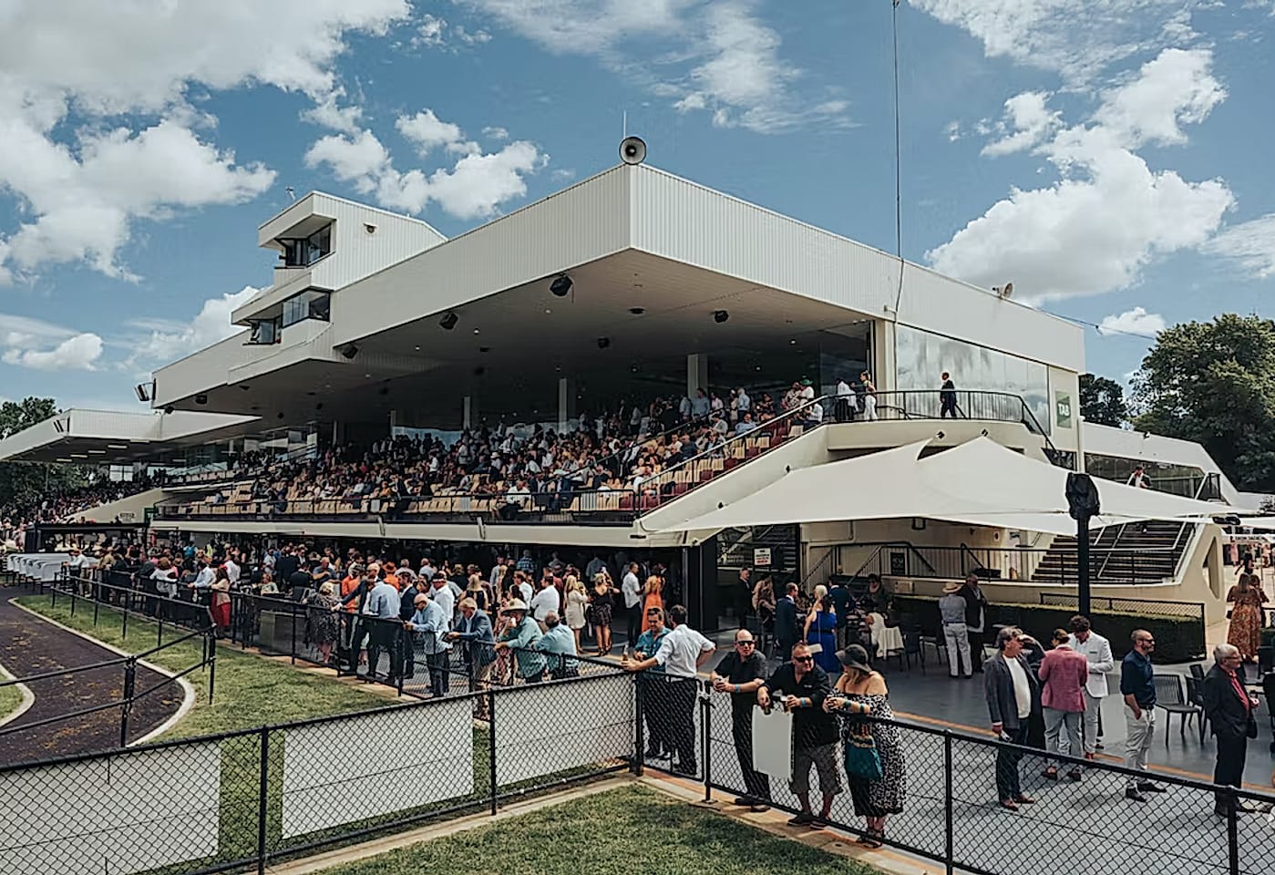 Thoroughbred Park | Winning Post Bar | Venue Hire Canberra | 1