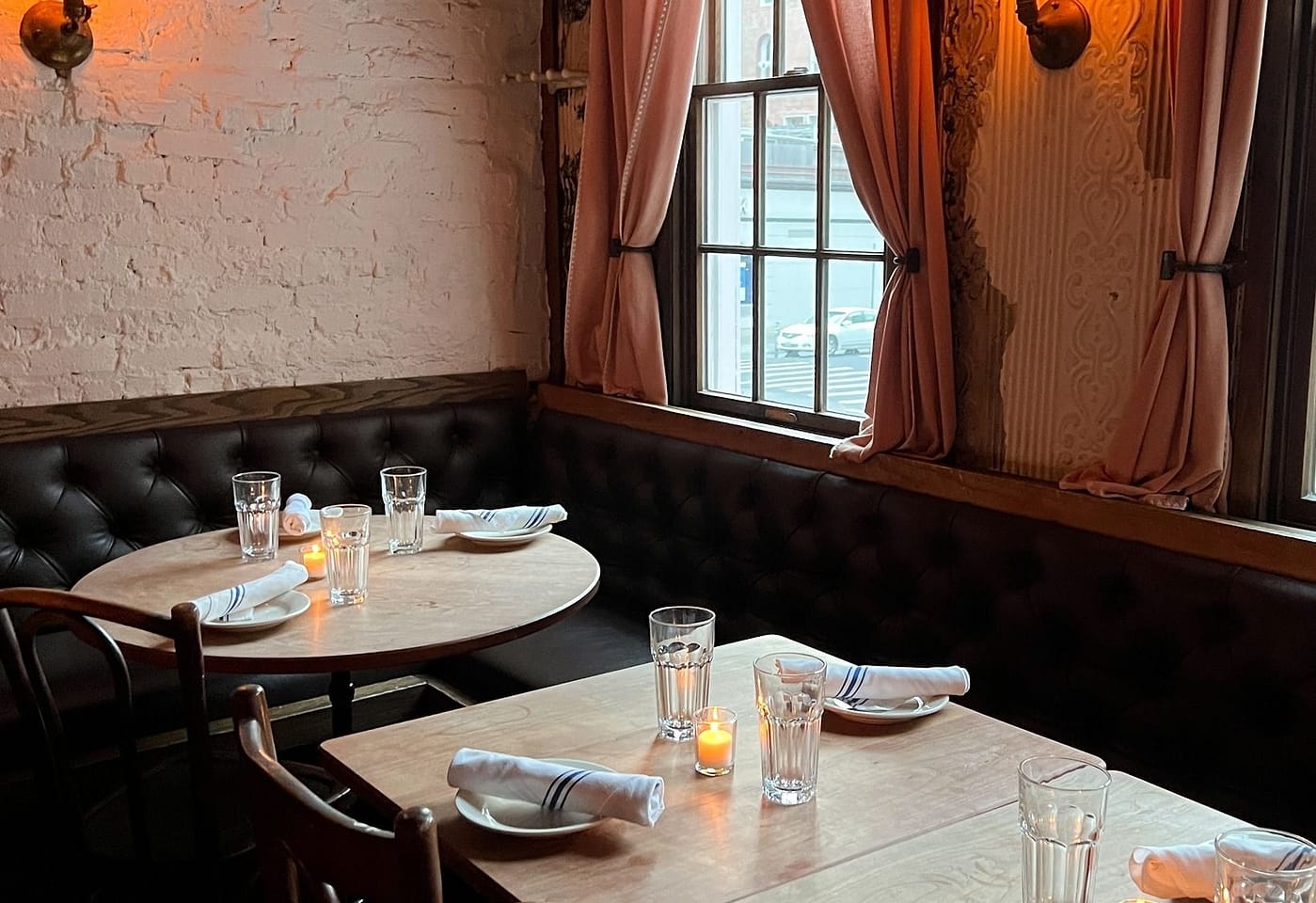 A New York birthday party venue for only your nearest and dearest: Tiny’s and the Bar Upstairs image 2
