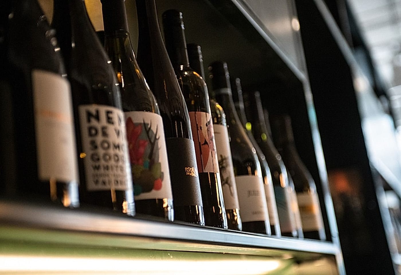 An outdoor bar in Victoria for the wine enthusiasts: Vagabond image 3