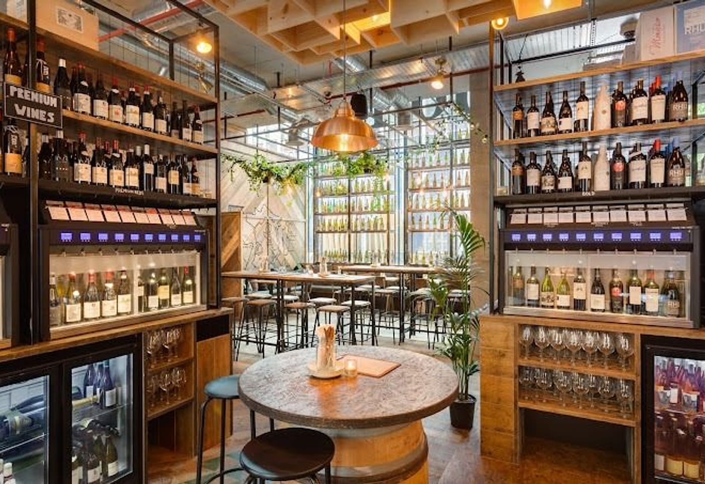 An outdoor bar in Victoria for the wine enthusiasts: Vagabond1