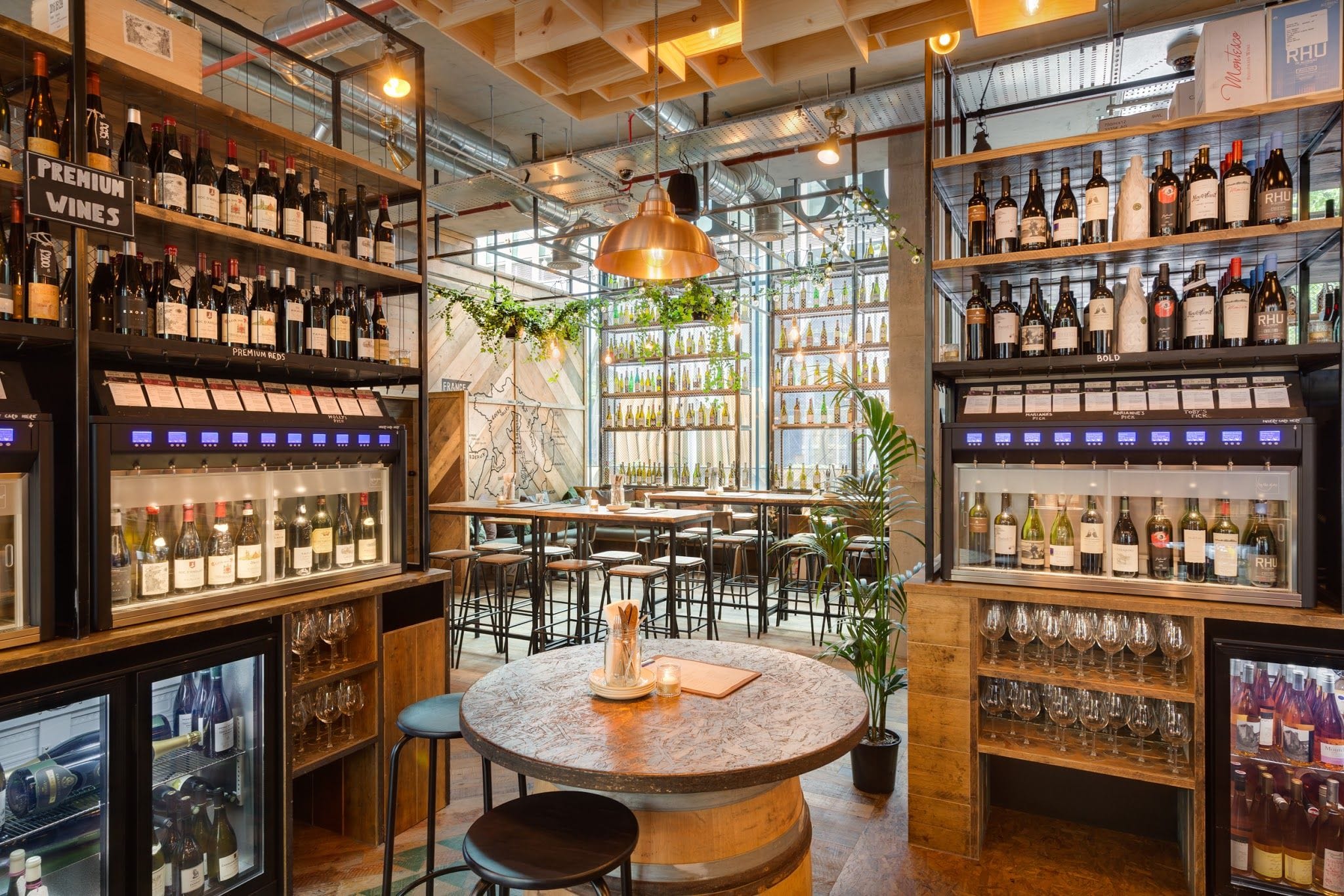 A top Victoria bar for wine-aficionados: Vagabond image 3