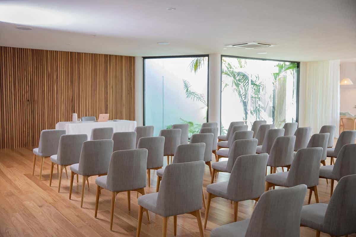 Victoria Room, Great Ocean Road Resort 1