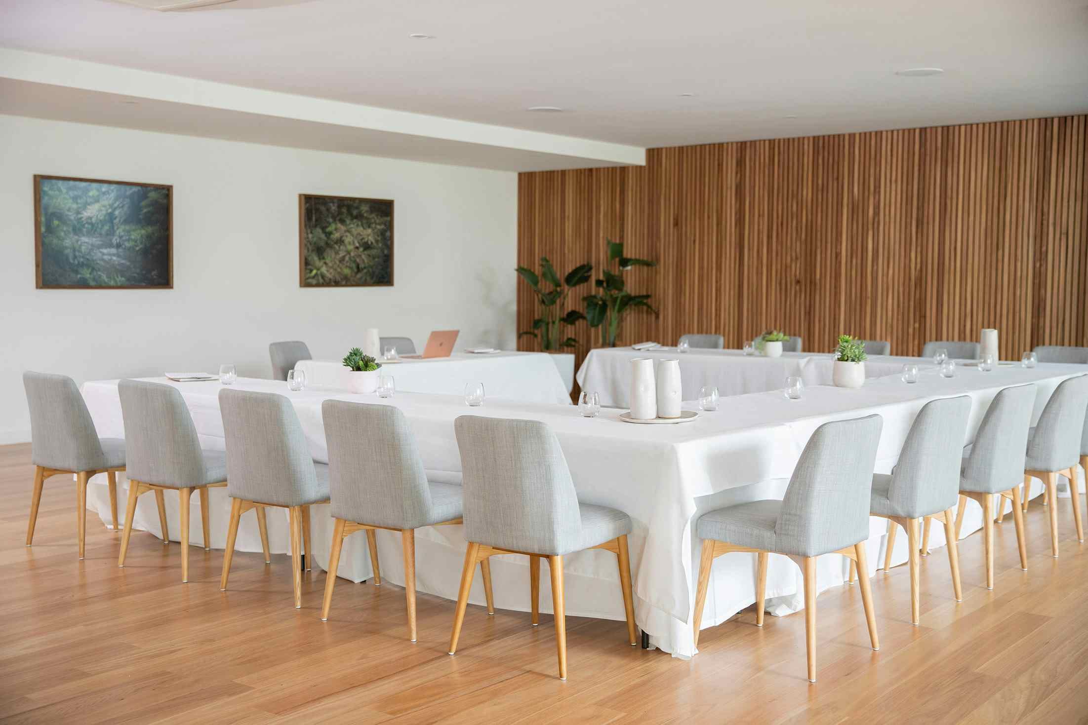 Victoria Room, Great Ocean Road Resort  image 2