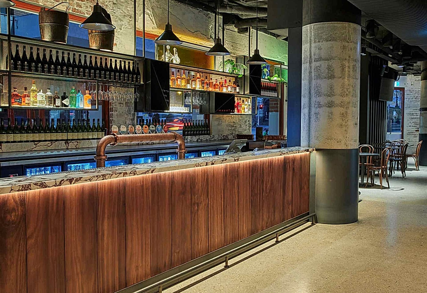 Wine Bar, The Metropolitan Hotel image 3