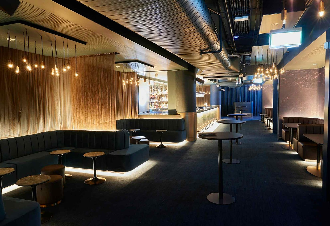 Wine Bar, The Metropolitan Hotel image 2