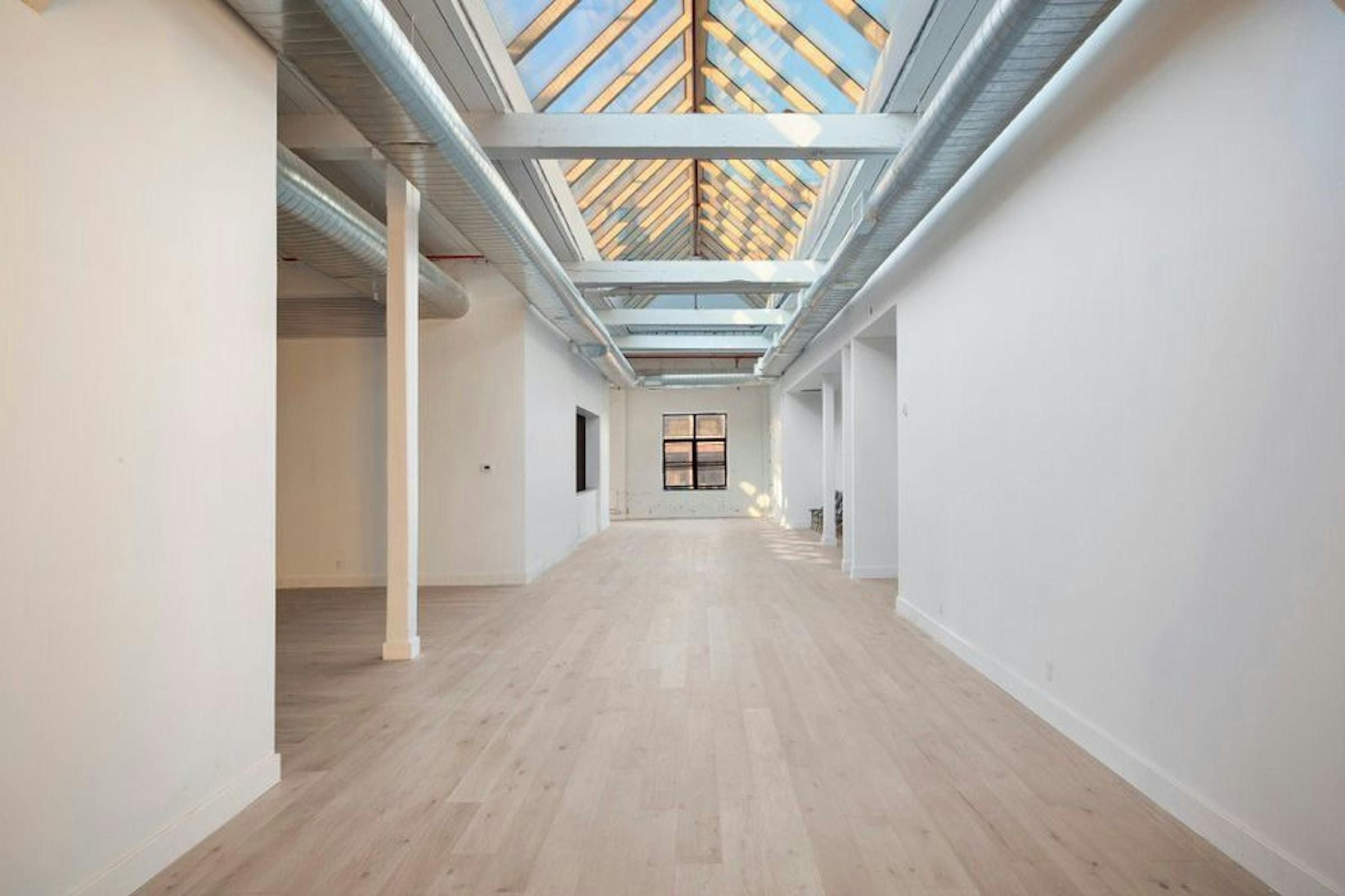 An event venue with waterfront views in Brooklyn: XX Venue image 2