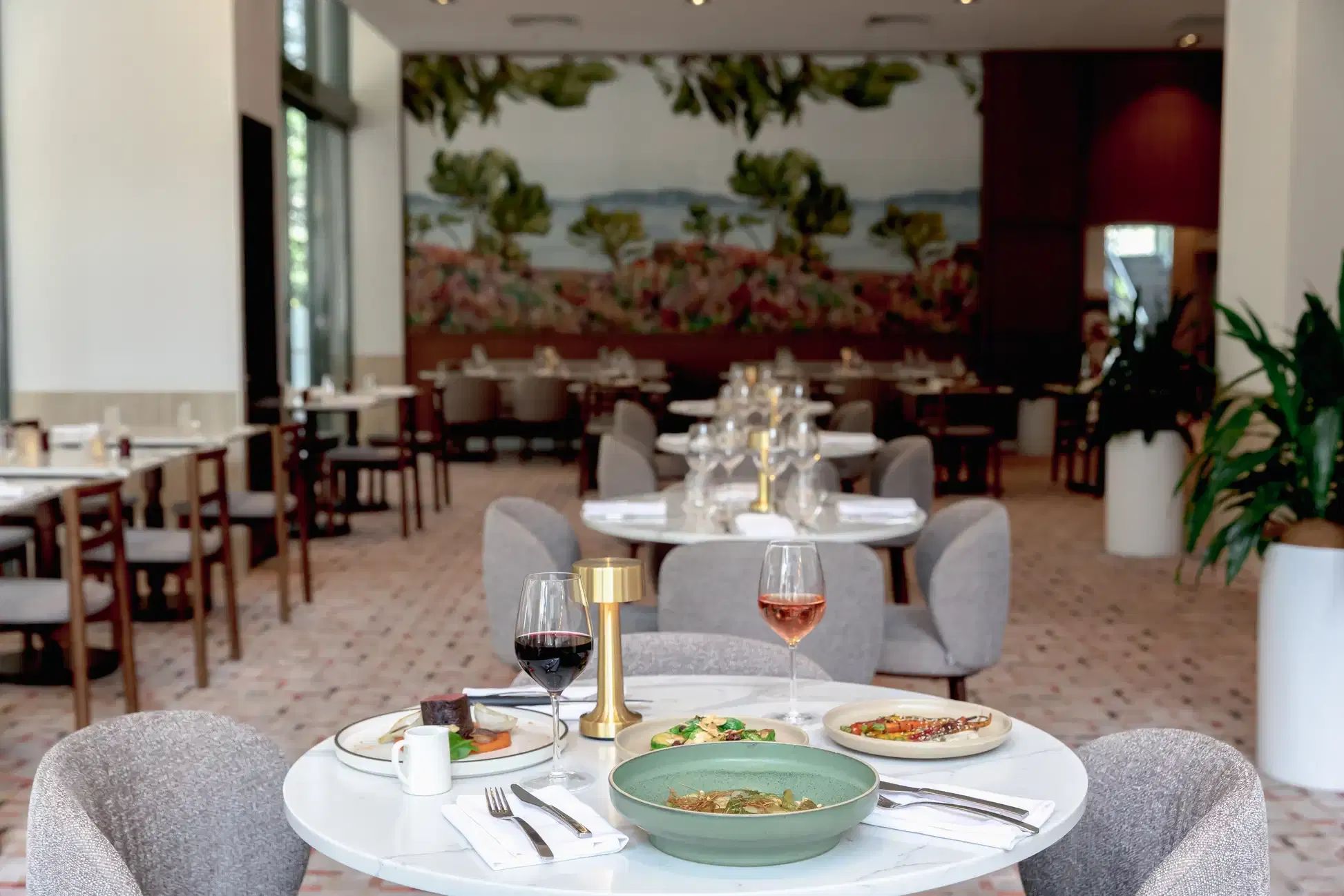 Dapl Restaurant, Amora Hotel Brisbane image 2
