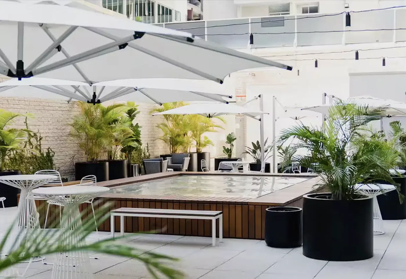 Outdoor Piazza, Parmelia Hilton Perth1