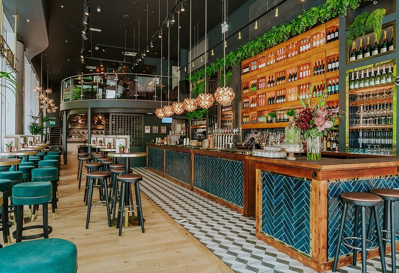 A Victoria bar for after-work drinks: All Bar One Victoria image 2