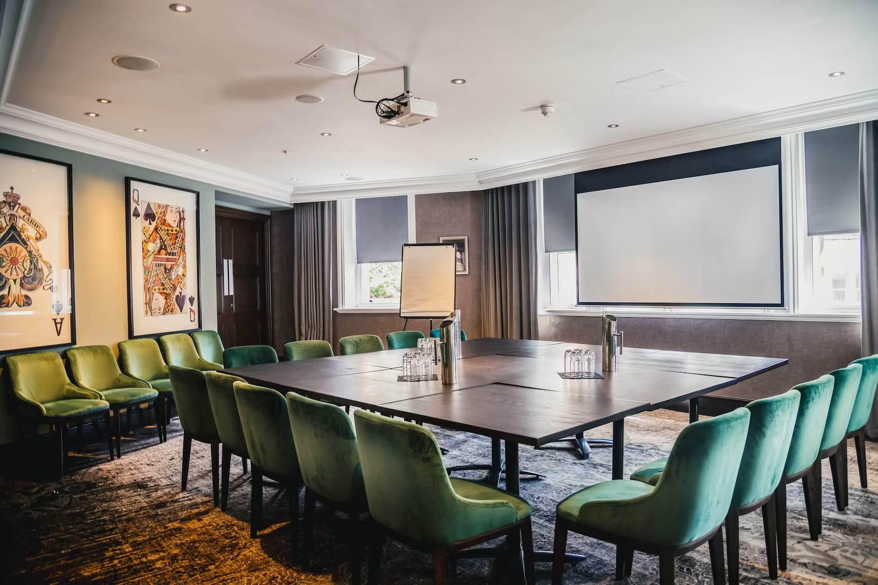 almas room at the hippodrome casino leicester square meeting room