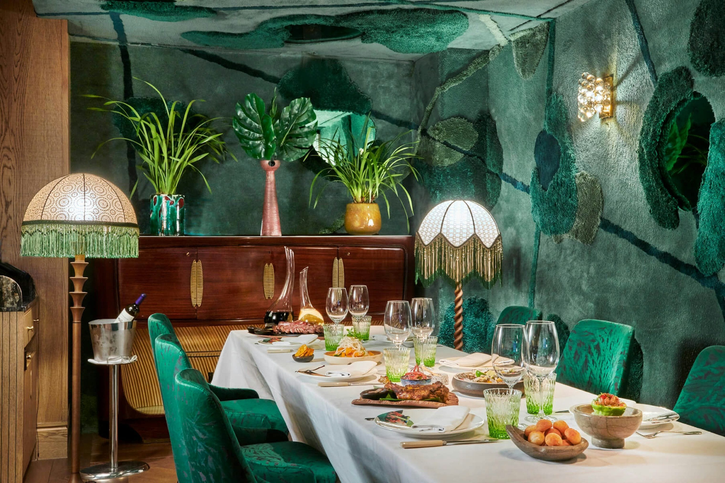 Hire Luxury private dining rooms venues