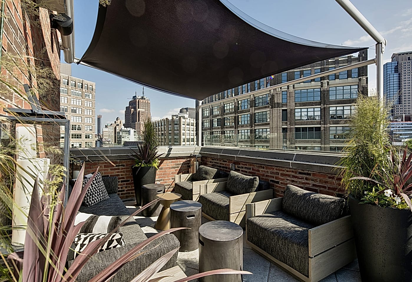 A SoHo summer rooftop party with frozen cocktails: ART SoHo1