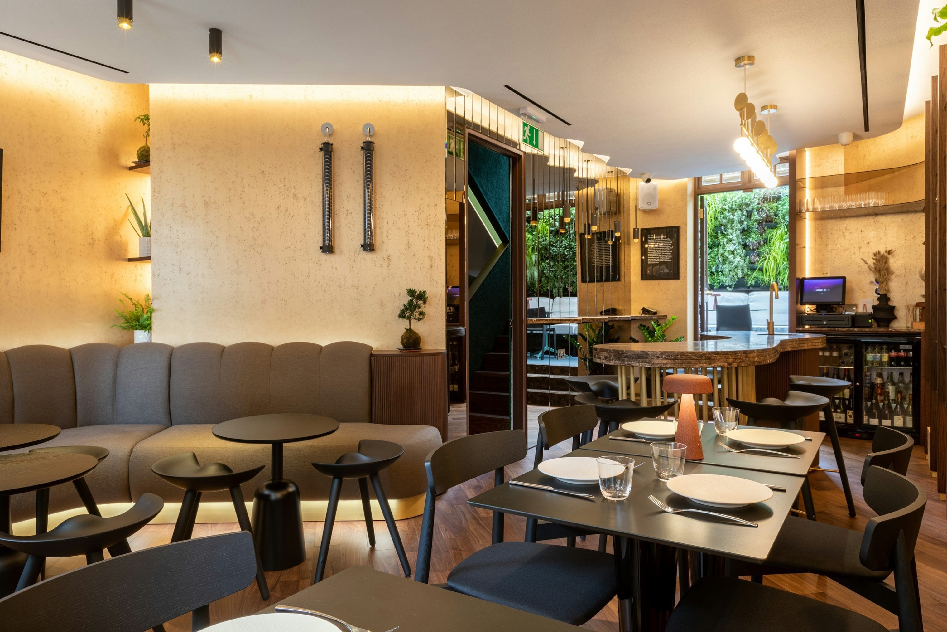 bantof champagne room and terrace soho