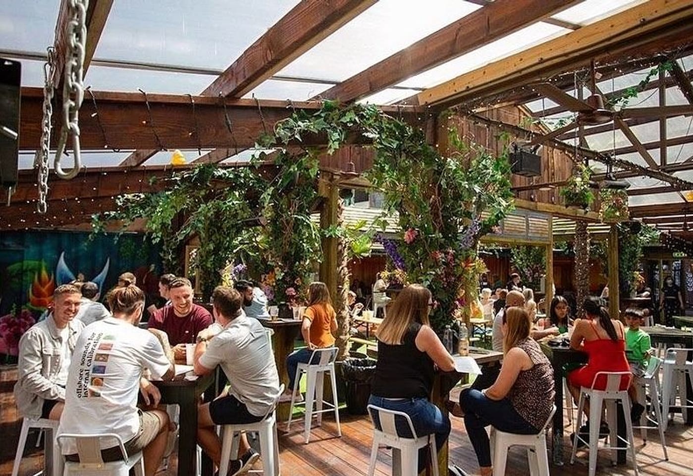 Birdies bar and bbq, outdoor bars in Birmingham