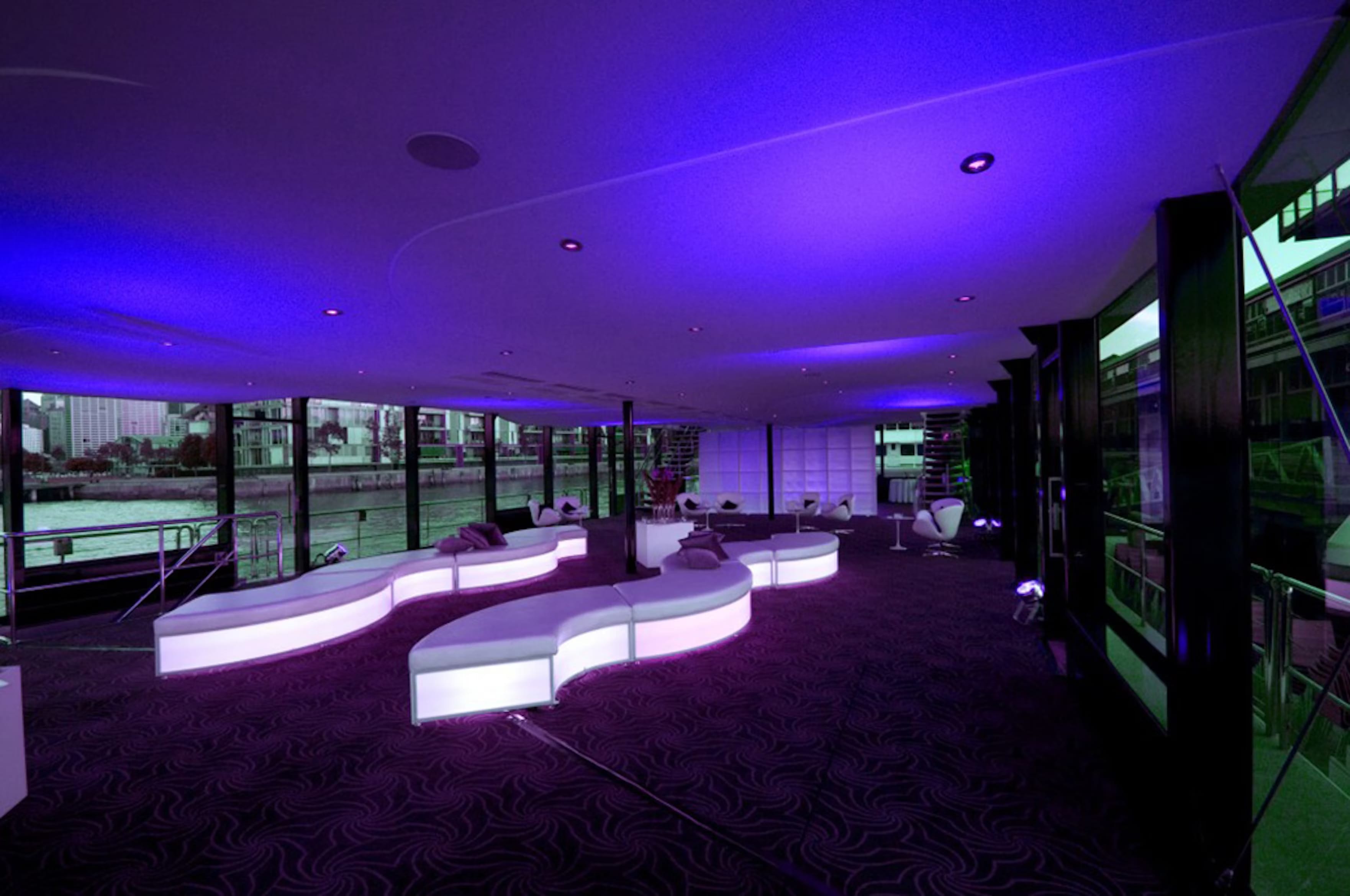 Blue Room, King Street Wharf image 3