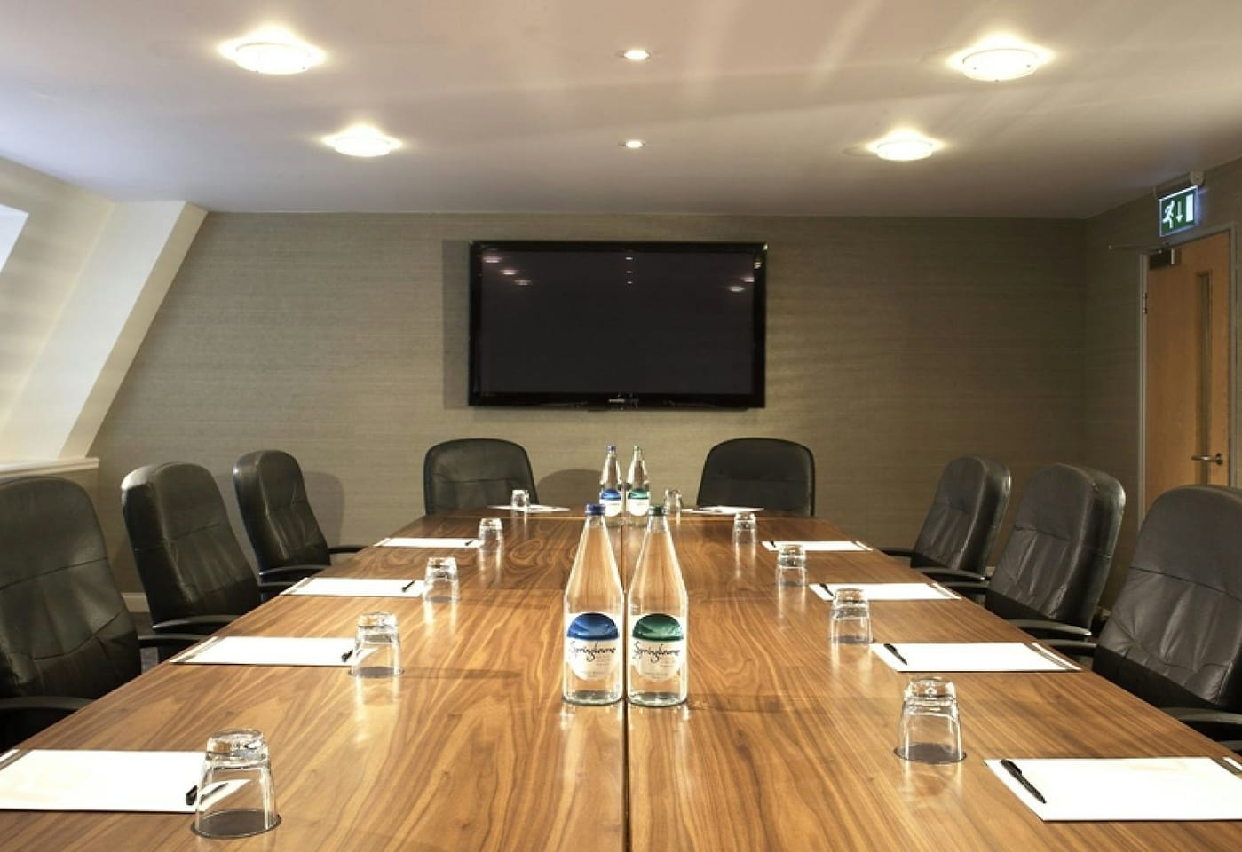 boardroom 3 de vere grand connaught rooms holborn meeting room london