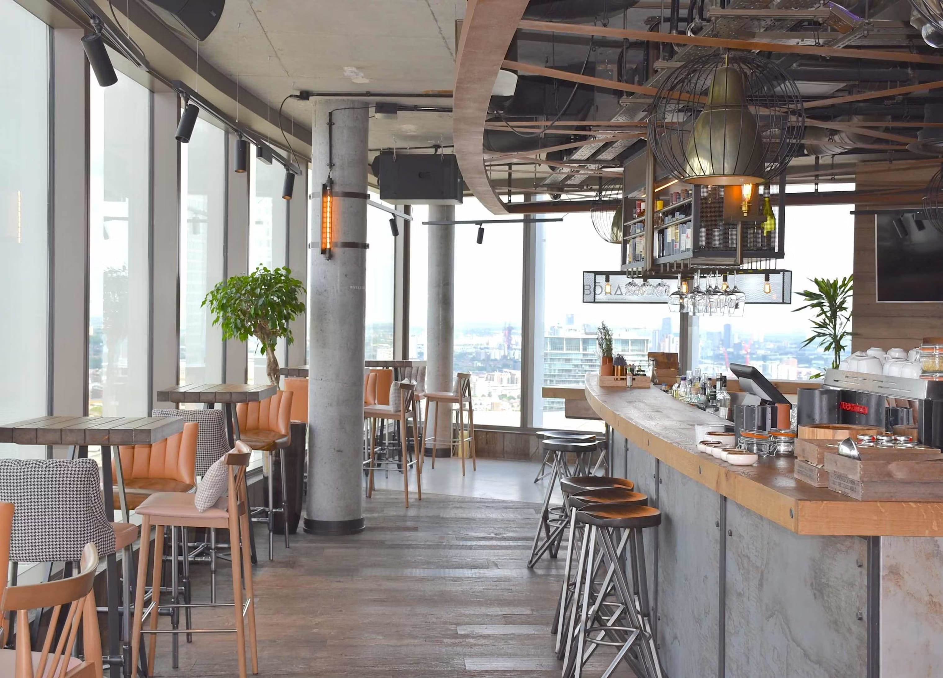 bokan 38 in novotel london in canary wharf london