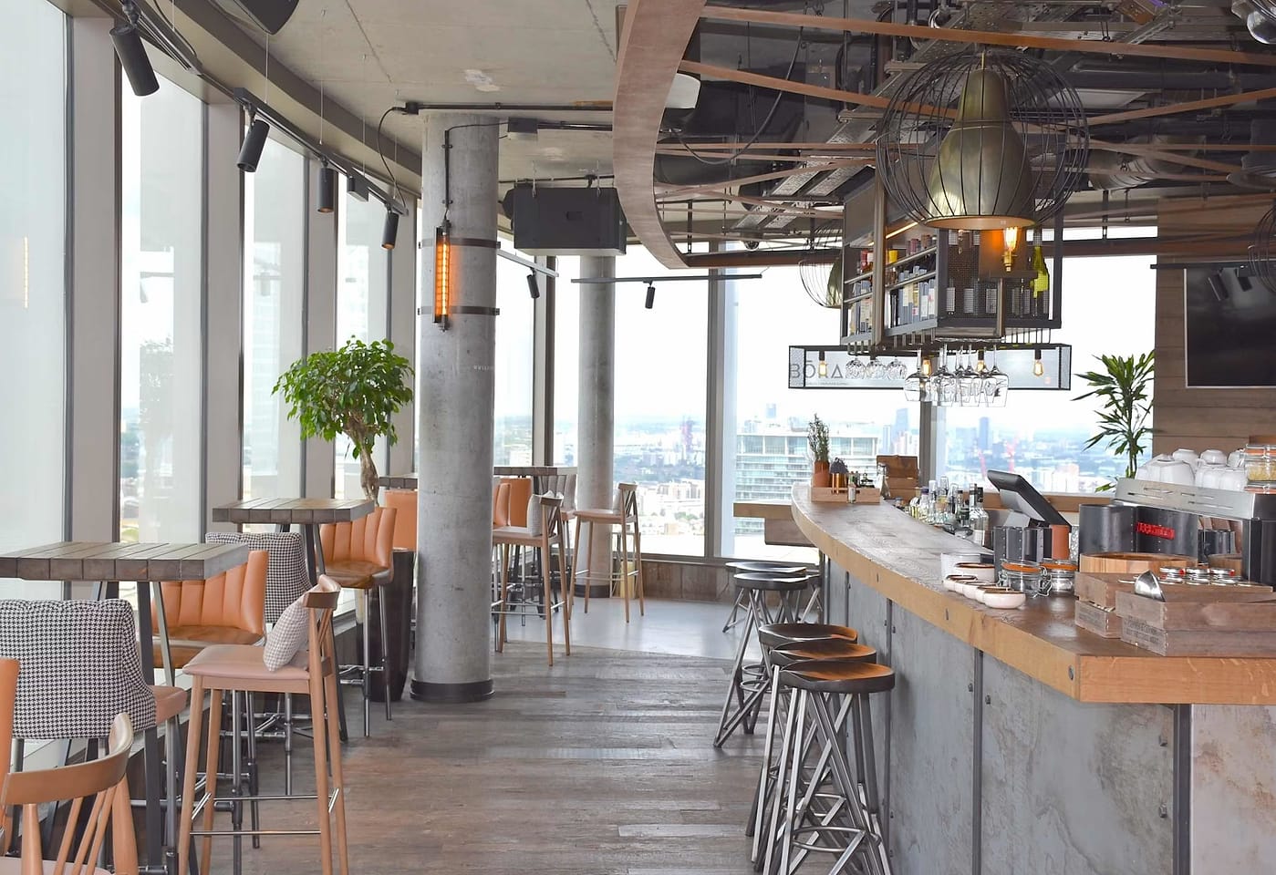 bokan 38 in novotel london in canary wharf london