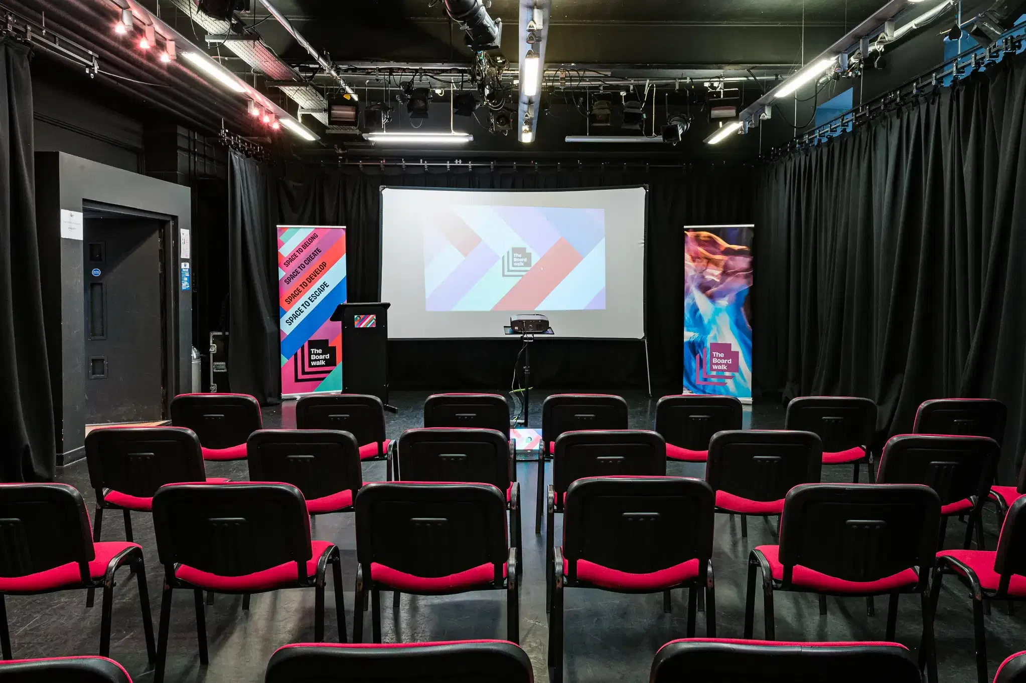 A Glasgow studio in the heart of the city: Brian Cox Studio Theatre at The Boardwalk image 2